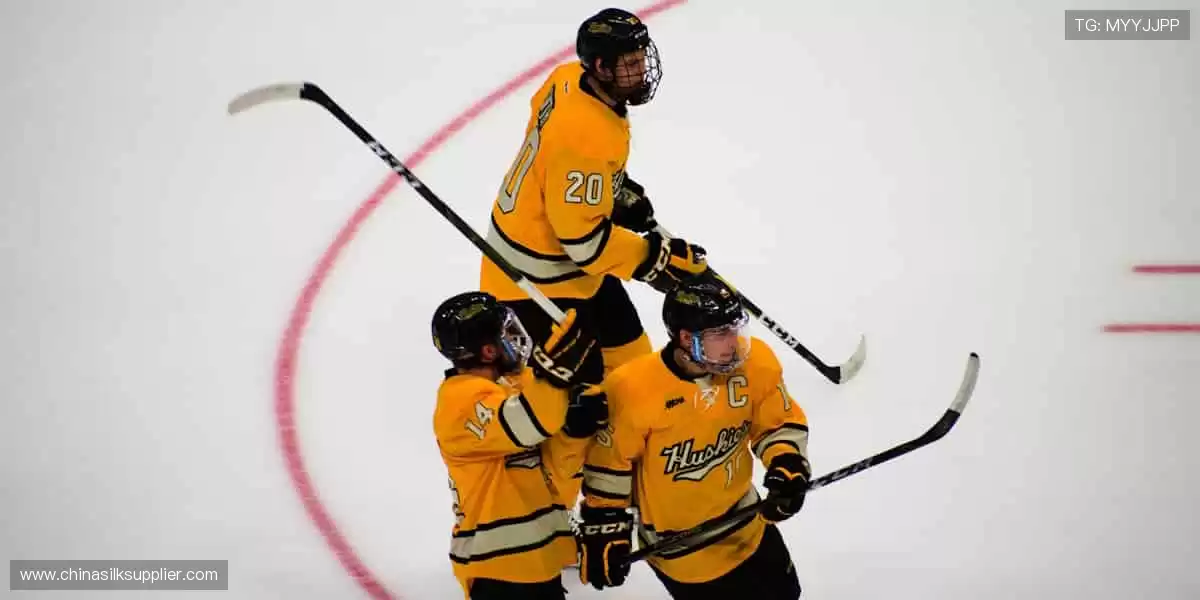 ⚽️🔥 绿茵战场，燃爆全场！